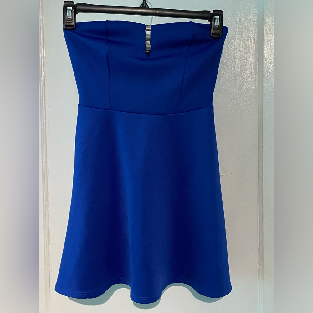 Women’s Charlotte Russe Blue Party Dress. Strapless. Size S
